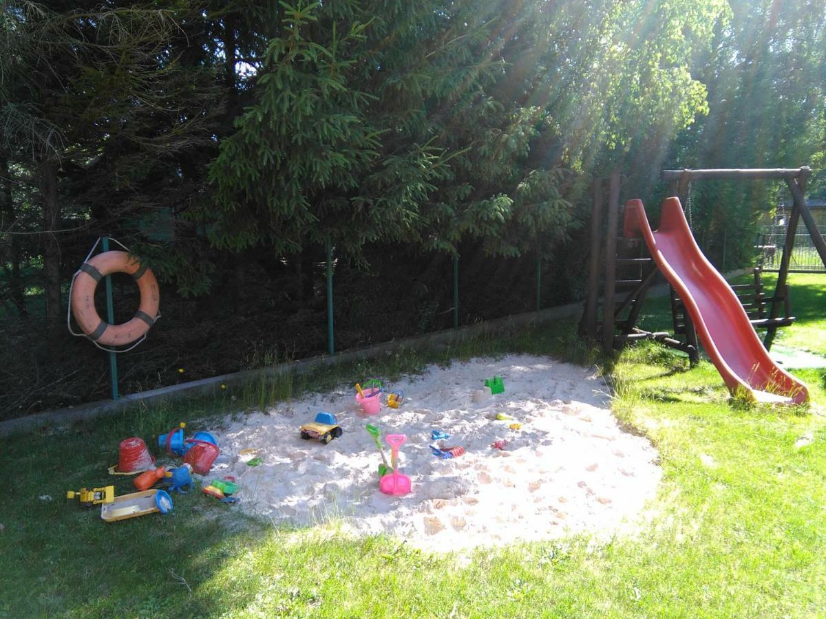 Privatunterkunft Pokoje U Bobasow Dębki